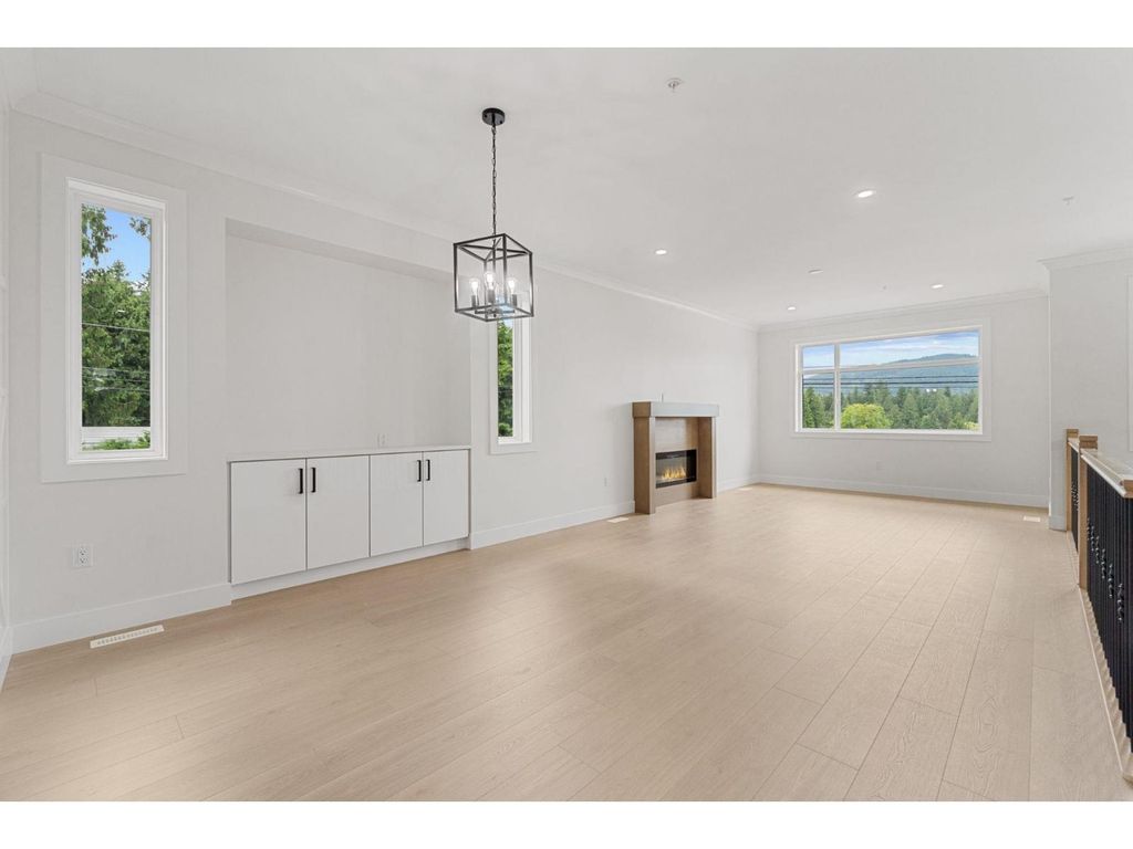 33664 Dewdney Trunk Road, Mission