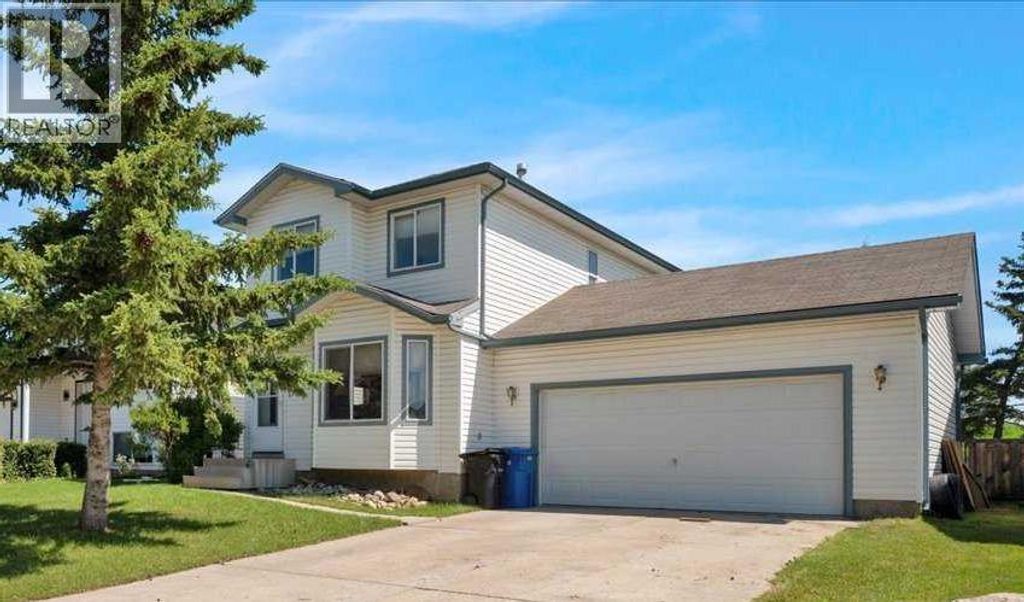 118 Meadowpark Drive, Carstairs