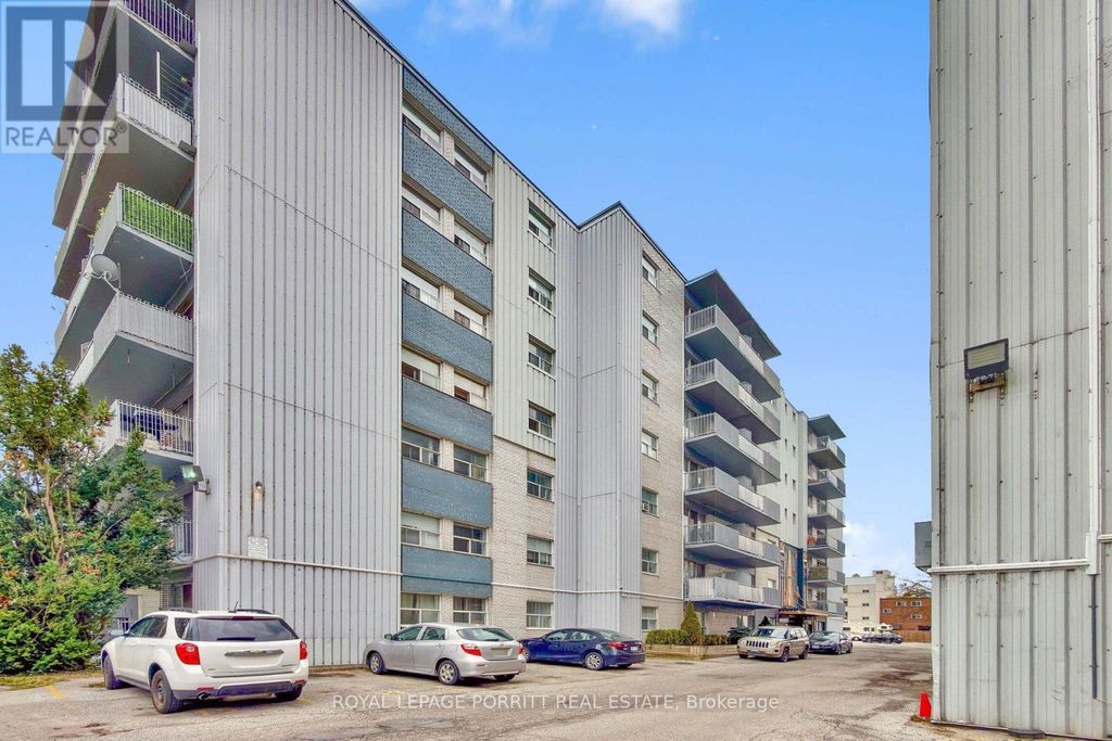 39 - 2 Superior Avenue, Toronto (mimico)