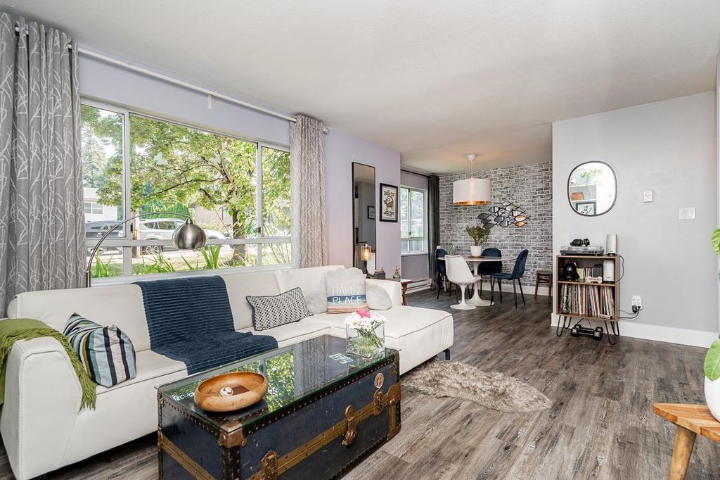104 15991 Thrift Avenue, White Rock