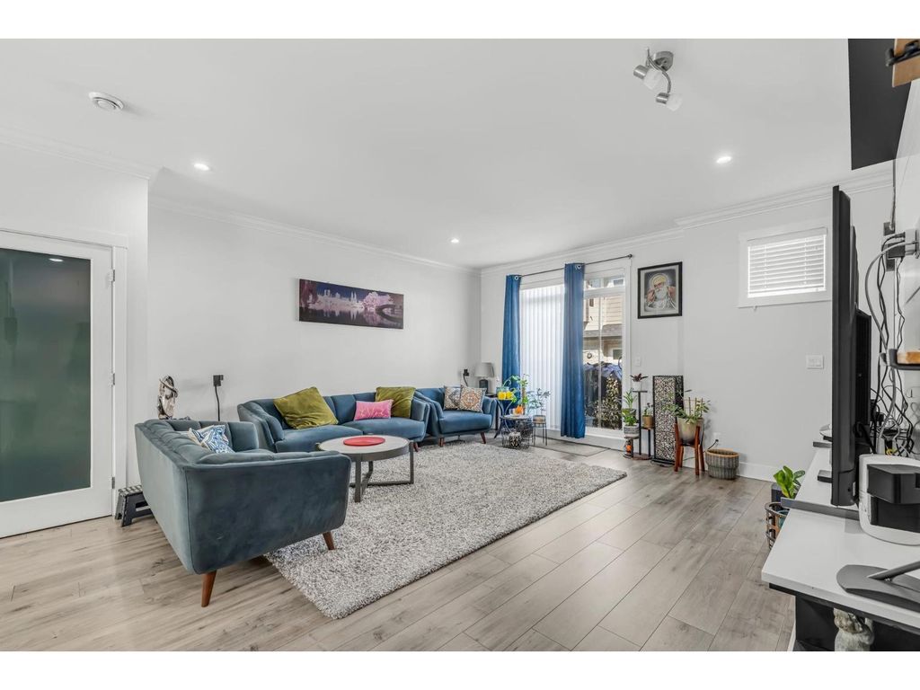 53 13898 64 Avenue, Surrey