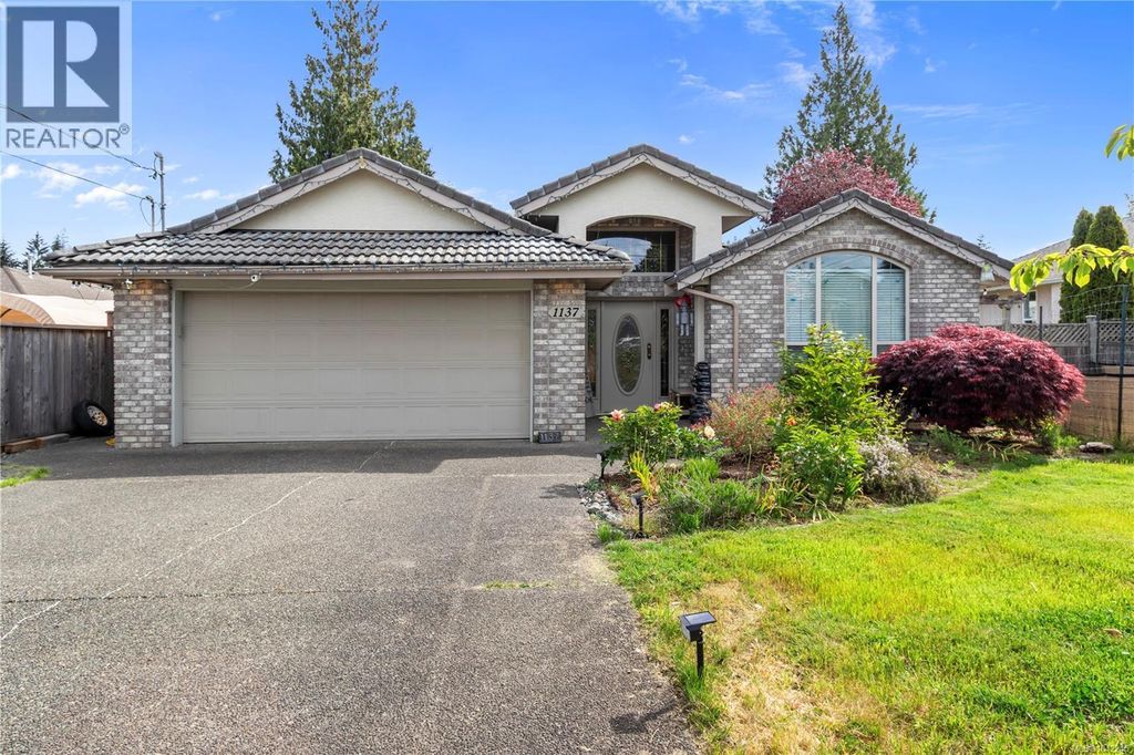 1137 Yellowbrick Rd, Parksville