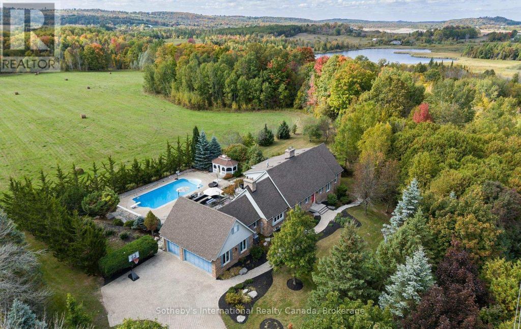203 Ski Hill Road, Kawartha Lakes (manvers)