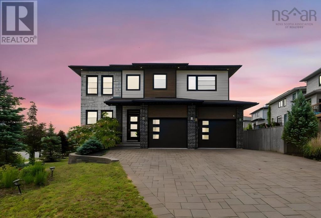 4 Crownridge Drive, Bedford