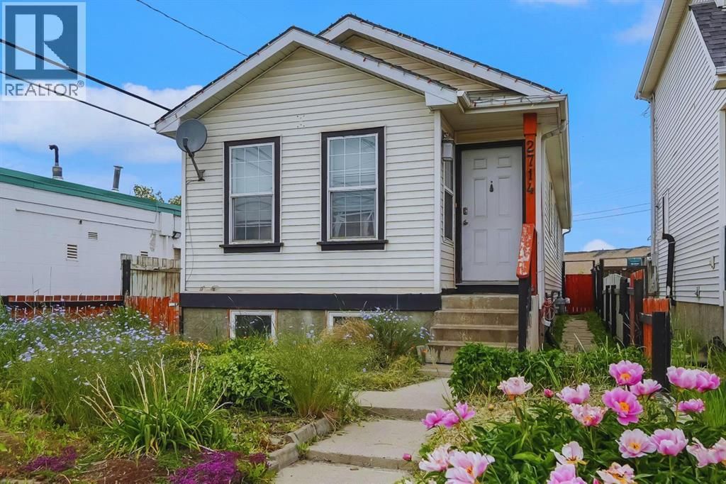 2714 74 Avenue Se, Calgary