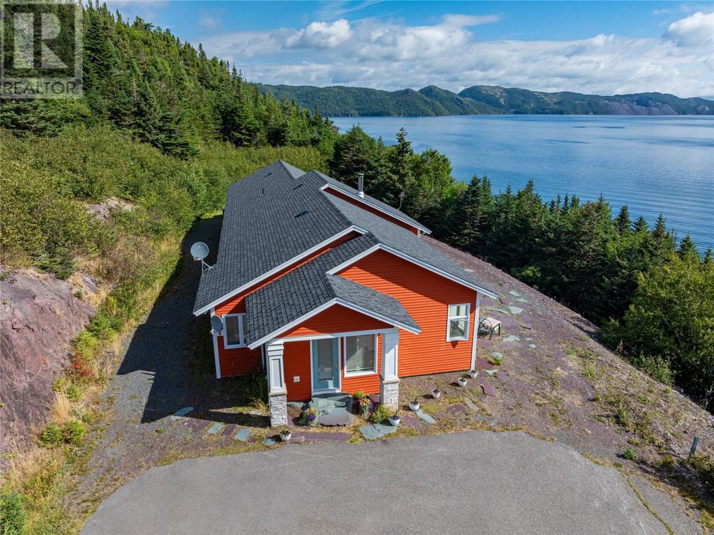 71 Main Road, Lower Lance Cove