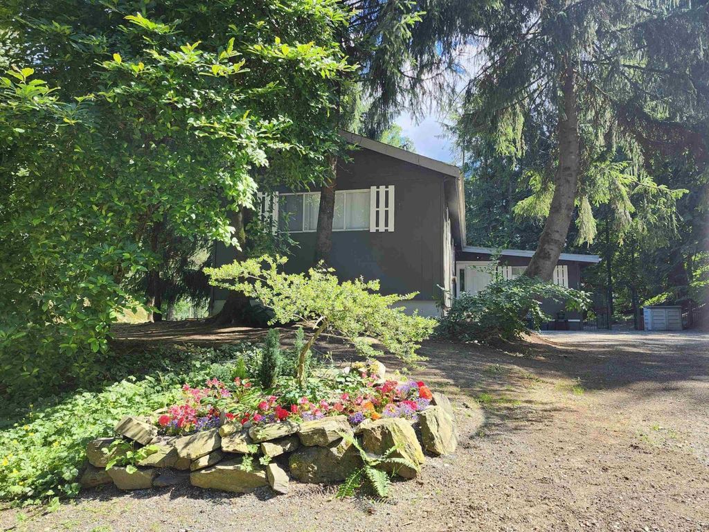 10821 N Popkum Road|popkum, Rosedale