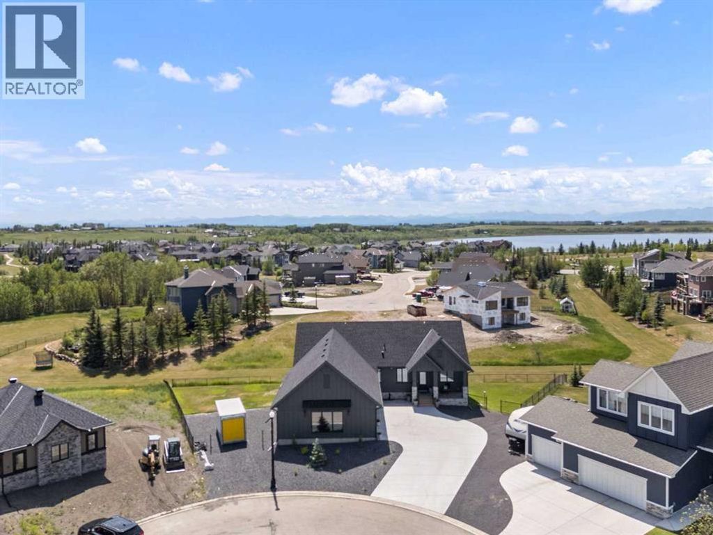 32 Monterra Landing, Cochrane Lake