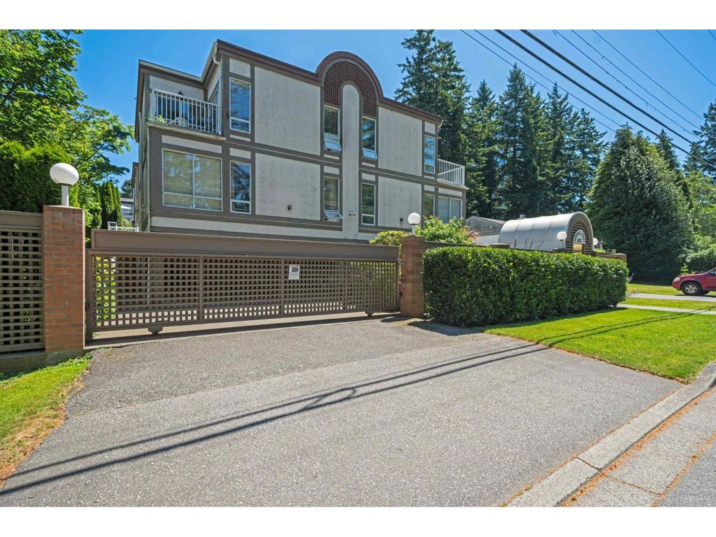 3 1552 Everall Street, White Rock