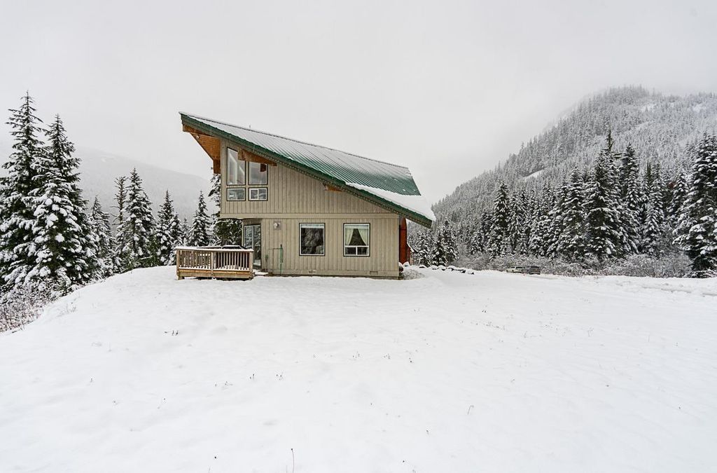 20806 Sakwi Creek Road, Agassiz
