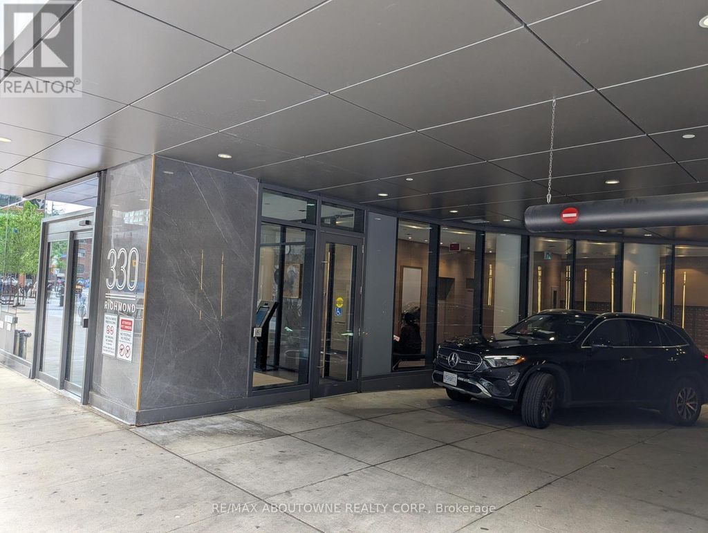 207 - 330 Richmond Street W, Toronto (waterfront Communities)