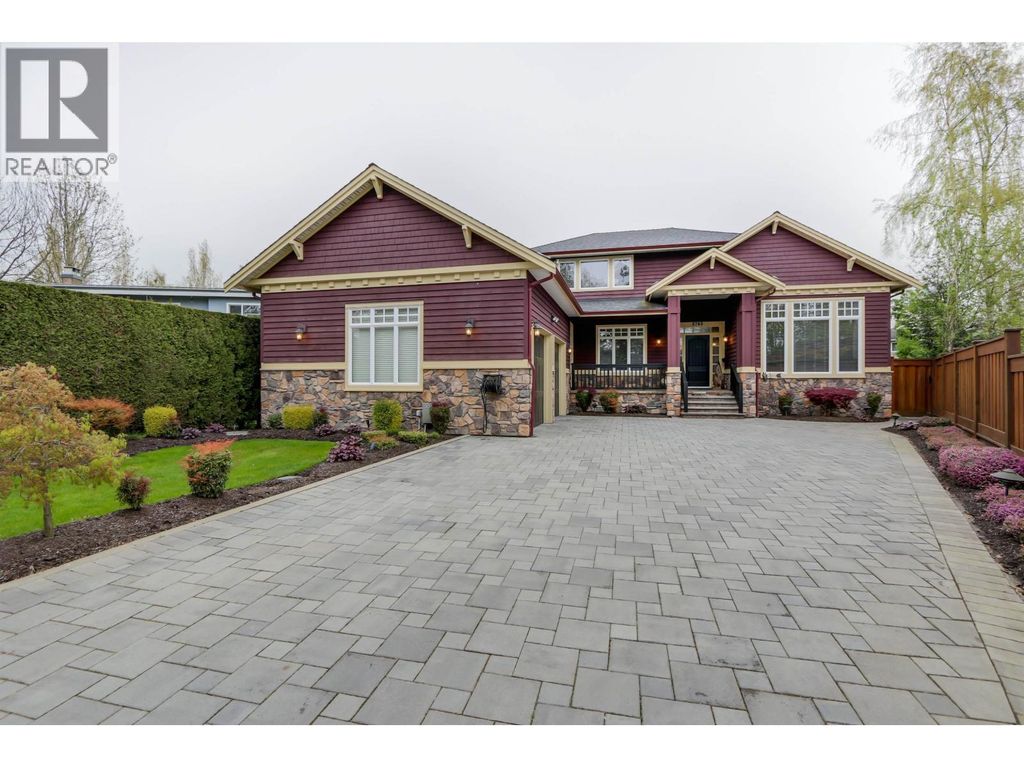 8760 Fairdell Crescent, Richmond