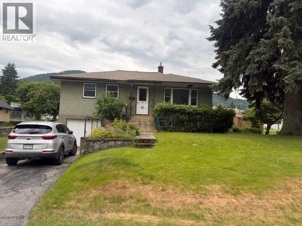 355 9th Avenue, Montrose