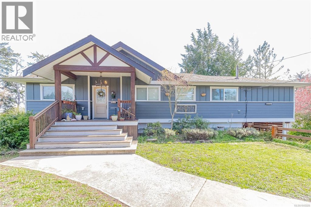 3931 Circle Dr, Metchosin