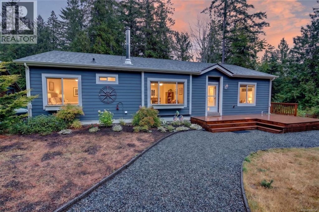 896 Canso Rd, Gabriola Island