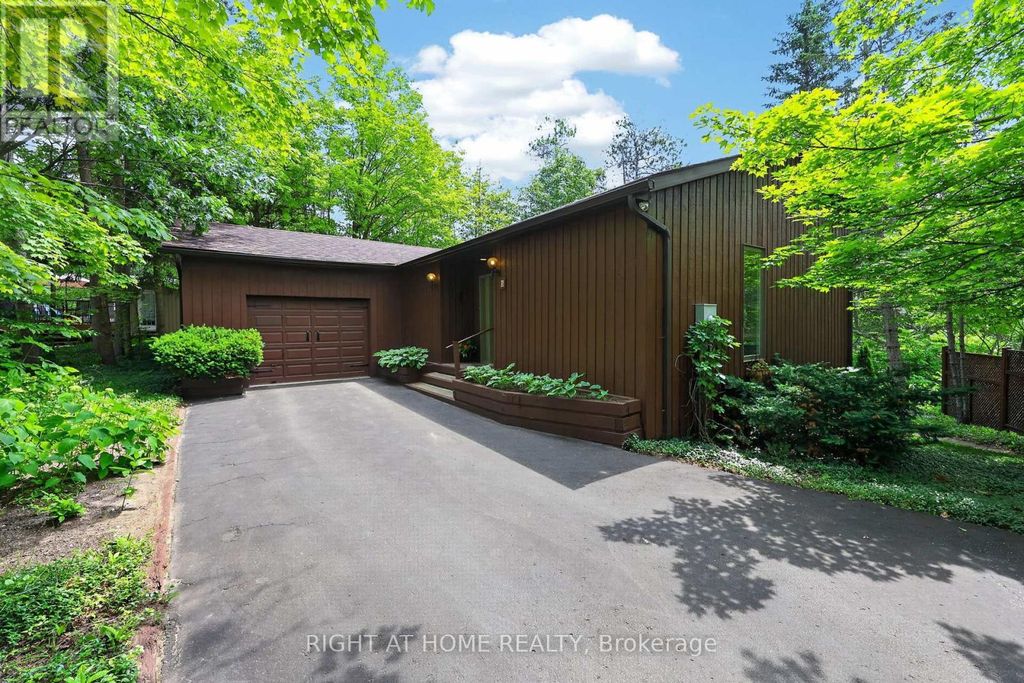 5 Pine Point, Oro-Medonte (horseshoe Valley)