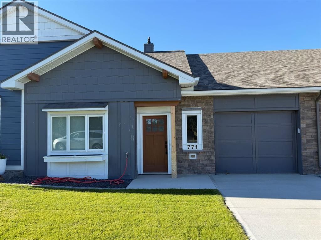 771 7 Avenue W, Cardston