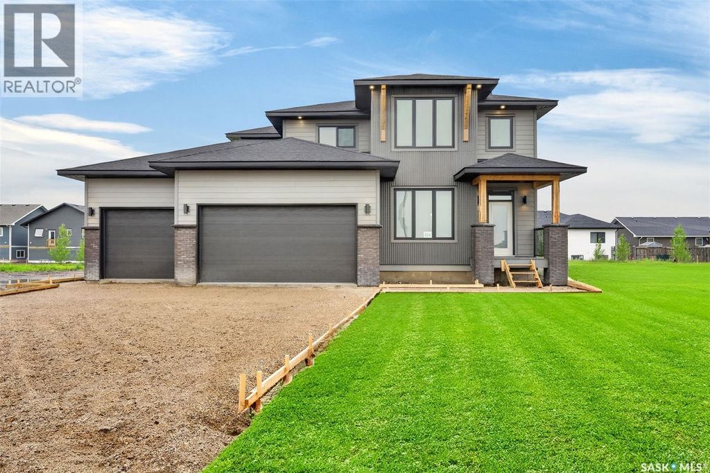 104 Lakewood Drive, Humboldt