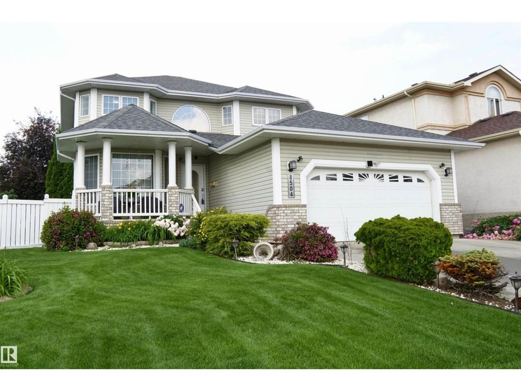 8504 160a Av Nw, Edmonton
