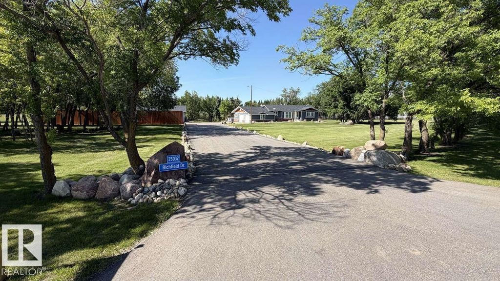25032 Richfield Rd, Rural Sturgeon County