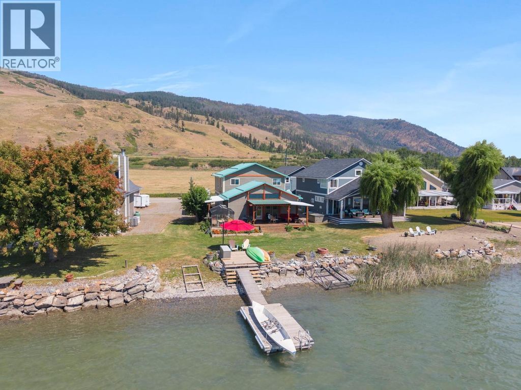 17 Mary's Emerald Bay Road, Vernon