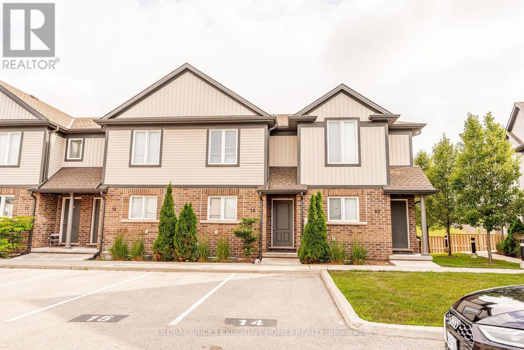 79 - 7768 Ascott Circle, Niagara Falls (ascot)