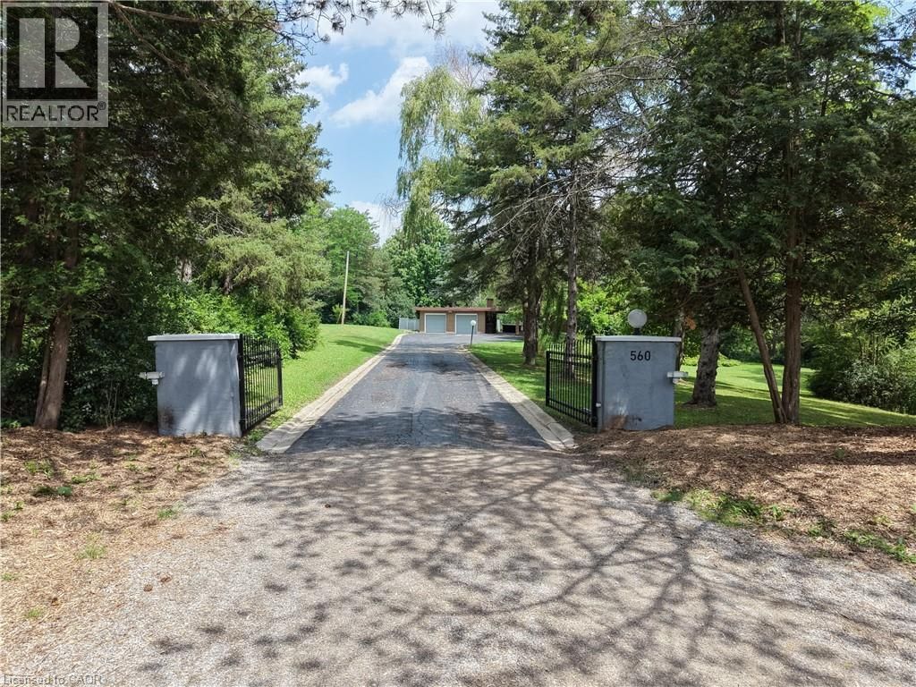 560 Crane Court, Burlington