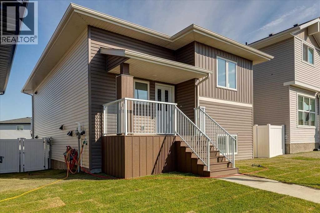 10 Memorial Parkway, Rural Red Deer County