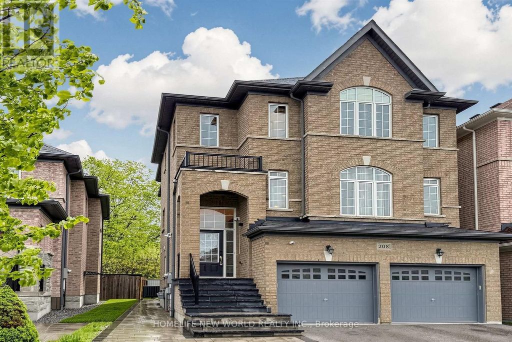 208 Hunting Ridges Drive, Richmond Hill (jefferson)