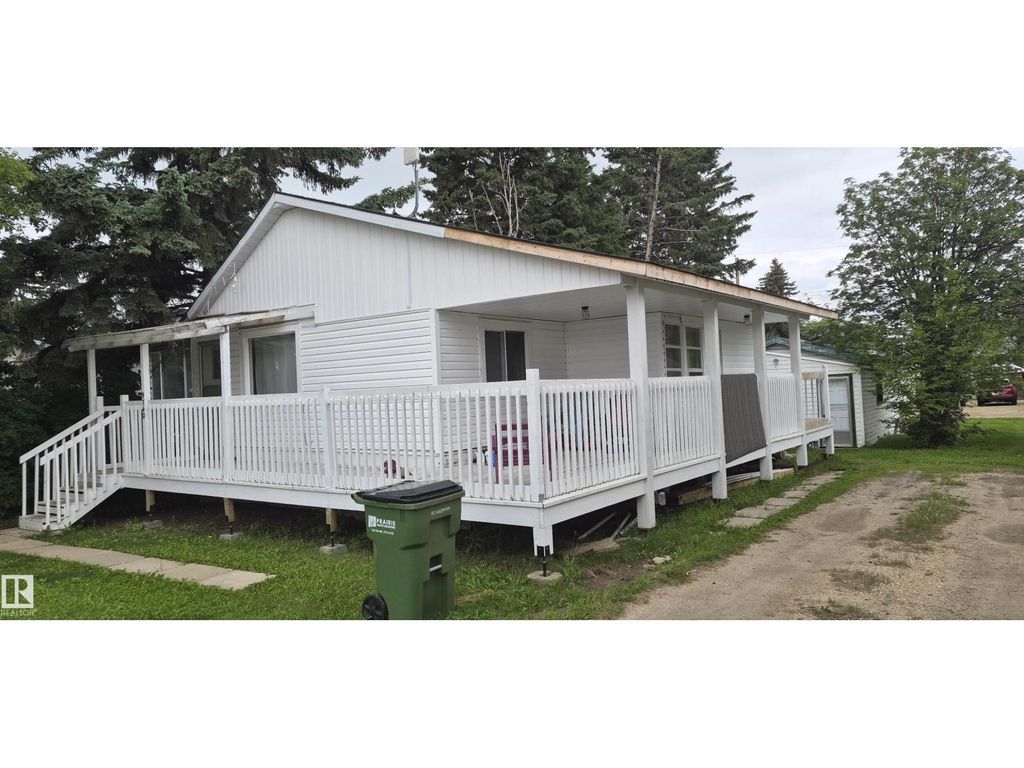 9740 - 109 St, Westlock