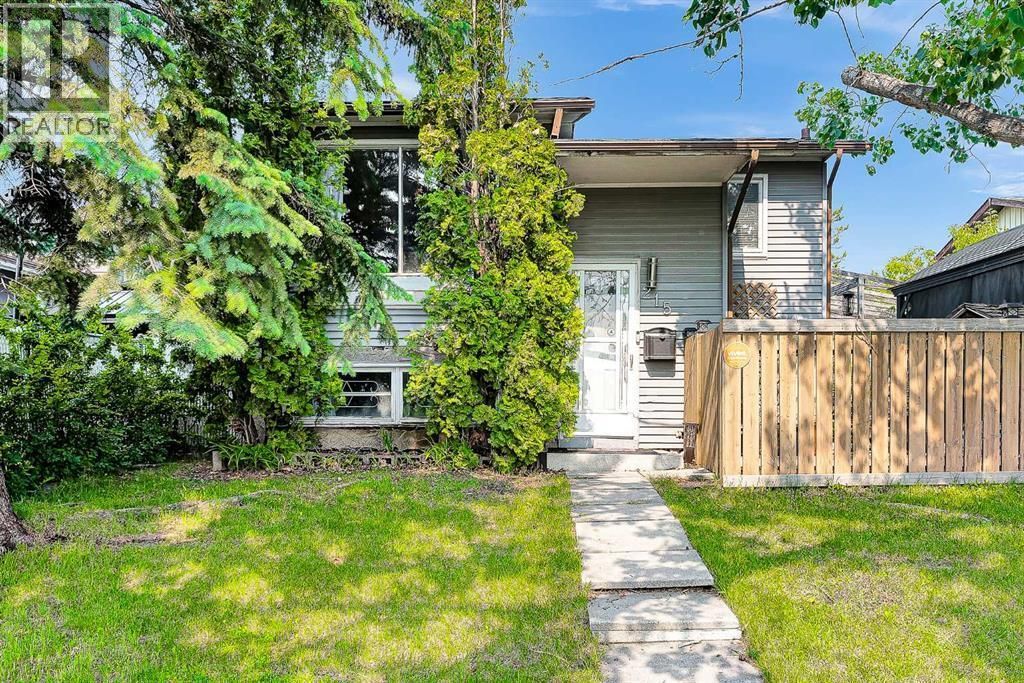 215 Erin Woods Drive Se, Calgary