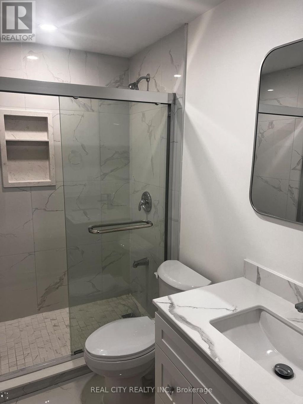 1100 Cameo Street, Pickering