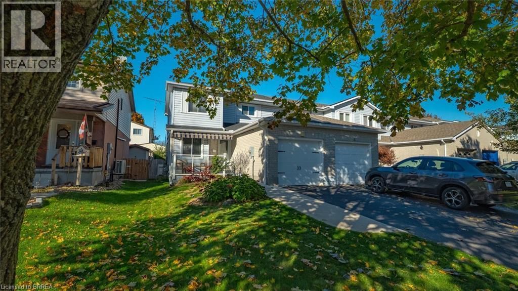 23 Freeman Crescent, Simcoe