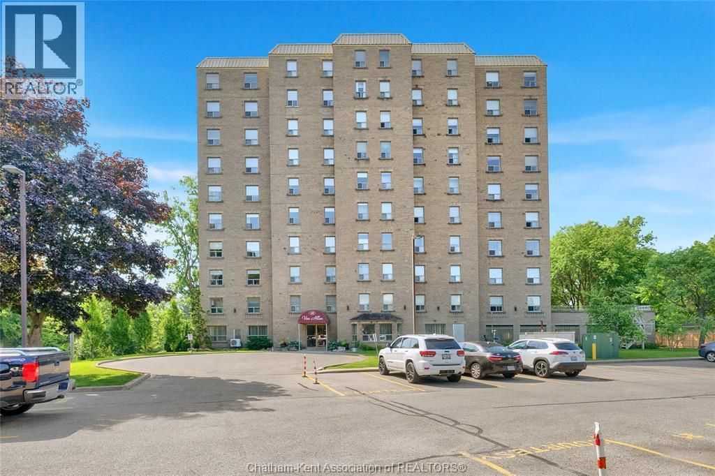 10 Van Allen Avenue Unit# 201, Chatham