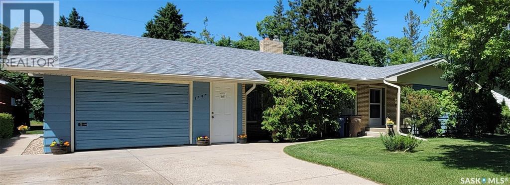 1707 98th Street, Tisdale