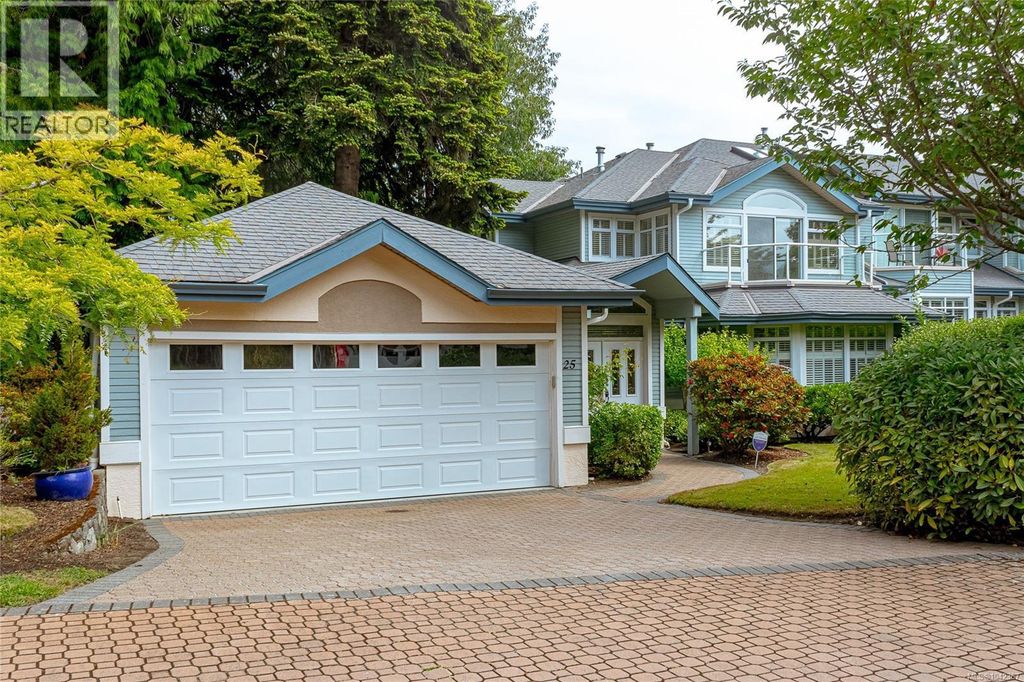 25 5187 Cordova Bay Rd, Saanich