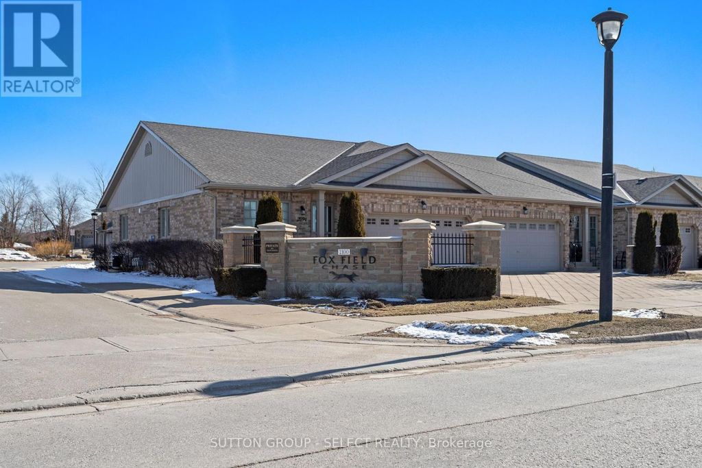2094 Denview Avenue, London North (north S)
