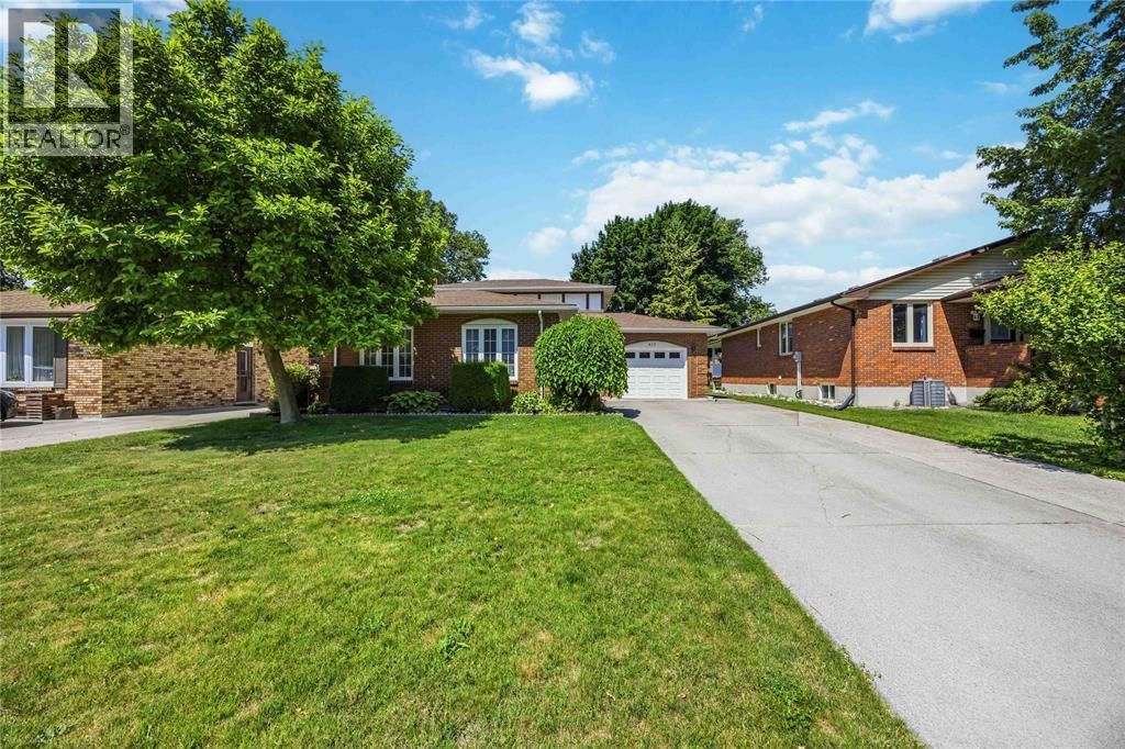 617 Winchester Crescent, Sarnia