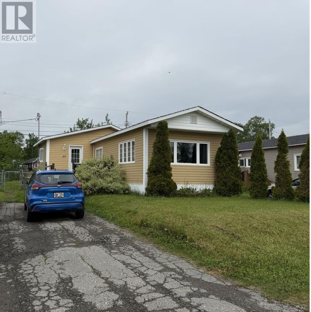 37 Gray Avenue, Gander