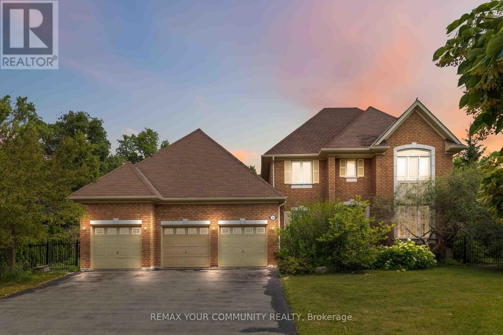 40 Hunterwood Chase, Vaughan