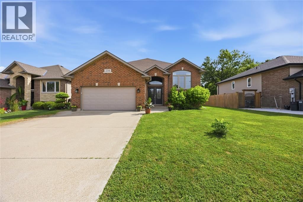 234 Clairwood Crescent, St Clair