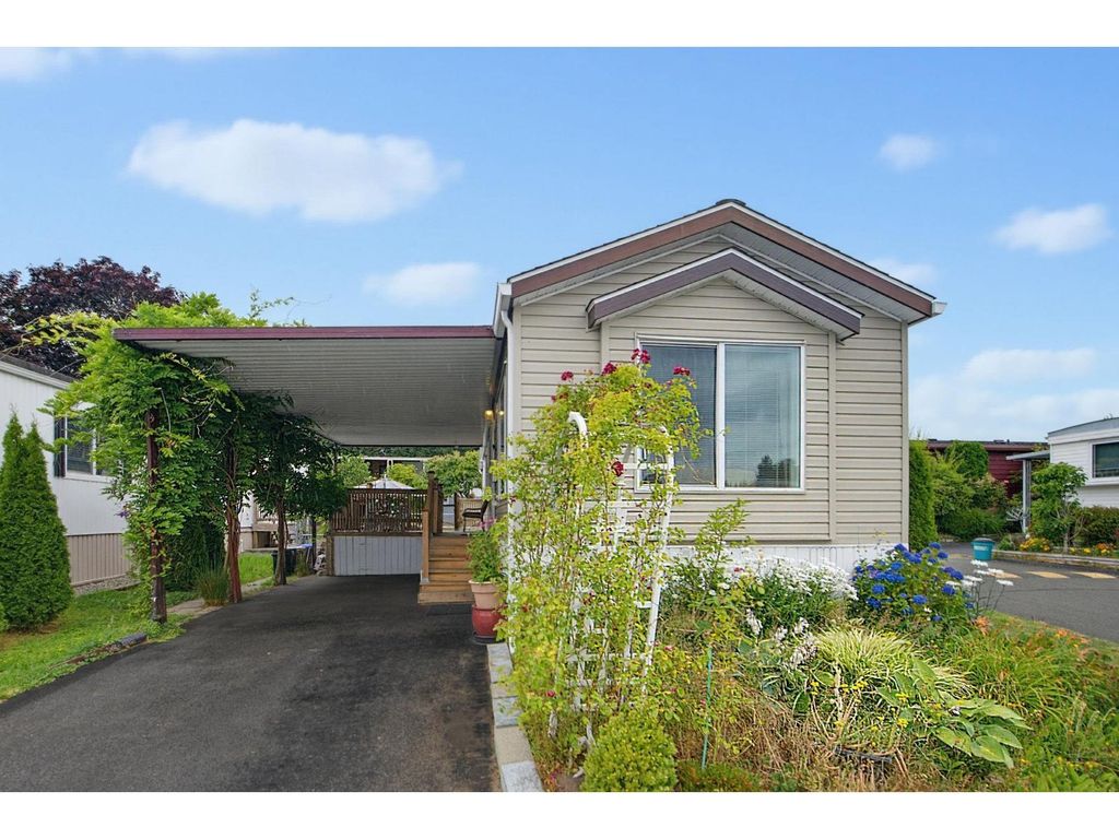 38 15875 20 Avenue, Surrey