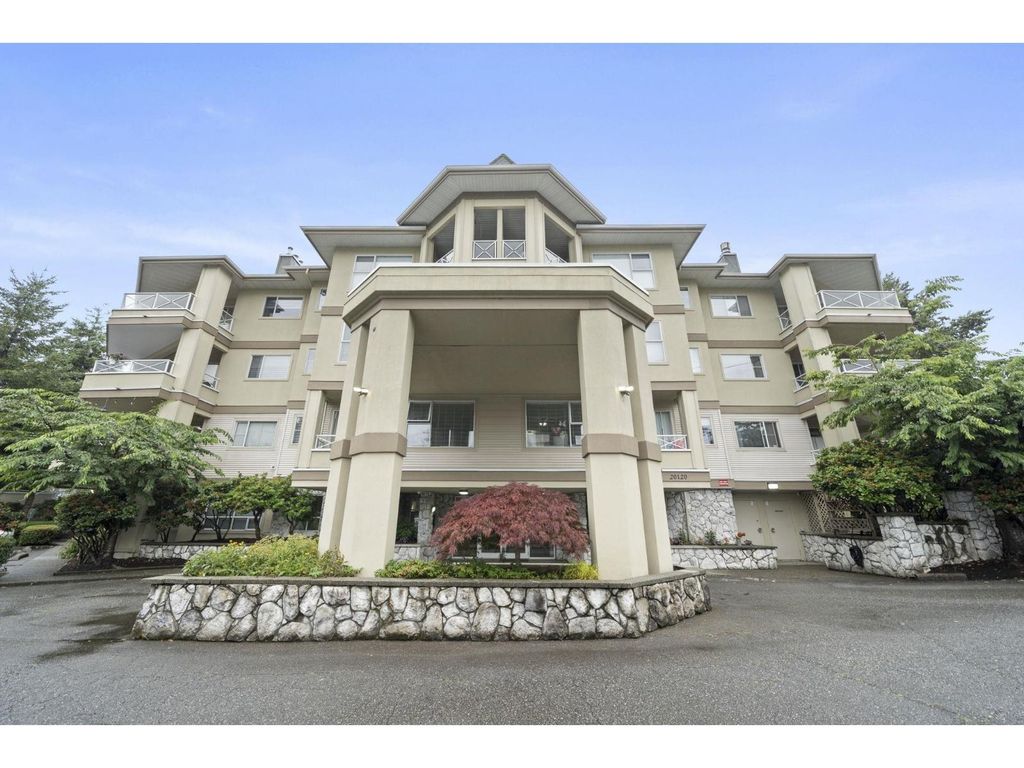 206 20120 56 Avenue, Langley