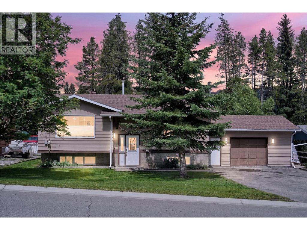 2613 Alpine Drive, Elkford