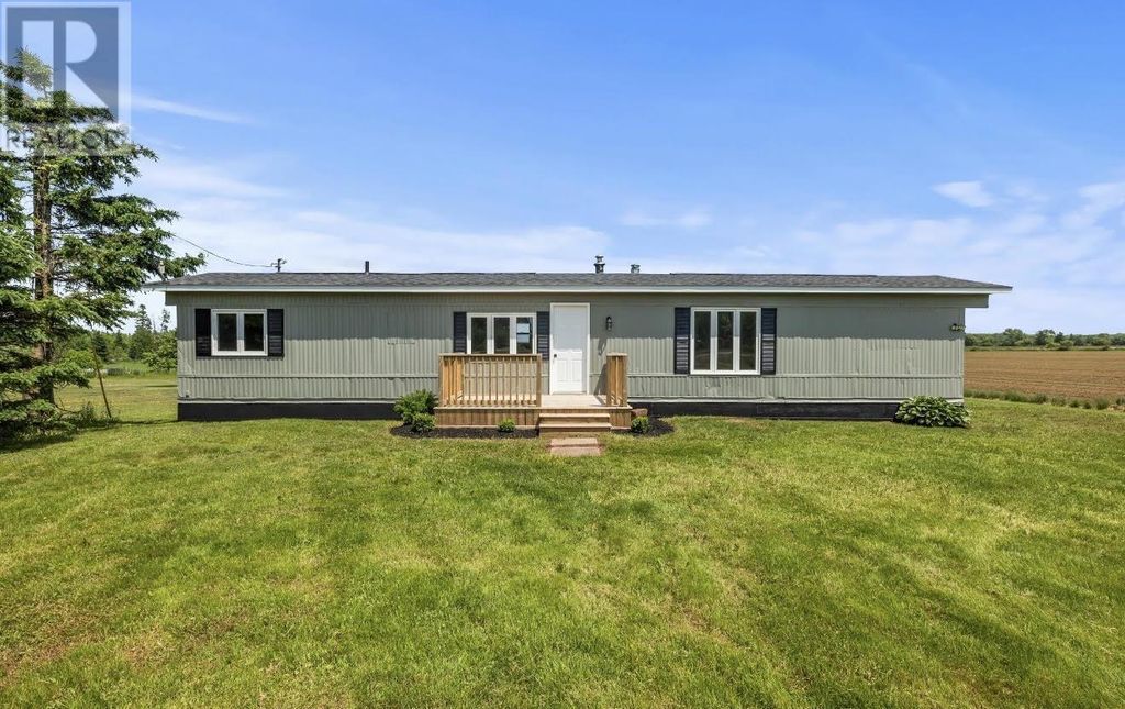 1116 St. Charles Road, Souris West