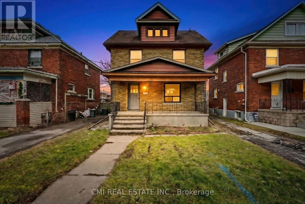 4824 Fourth Avenue, Niagara Falls (cherrywood)