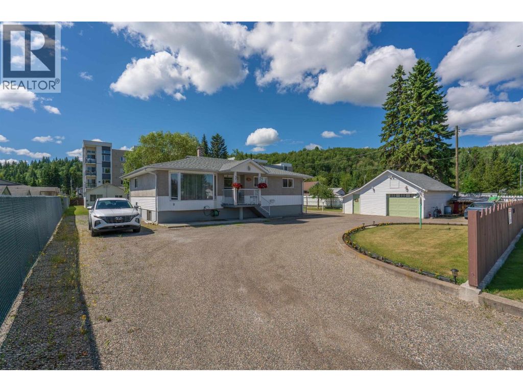 2923 Ferry Avenue, Prince George
