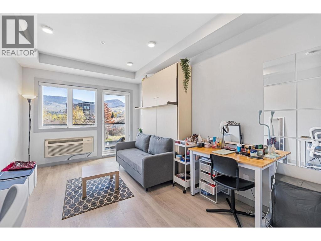 345 Dougall Road N Unit# 220, Kelowna
