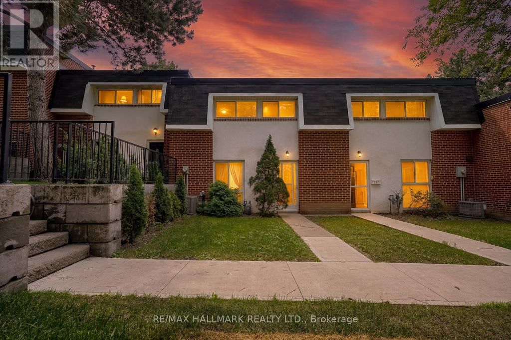 24 - 94 George Henry Boulevard, Toronto (henry Farm)