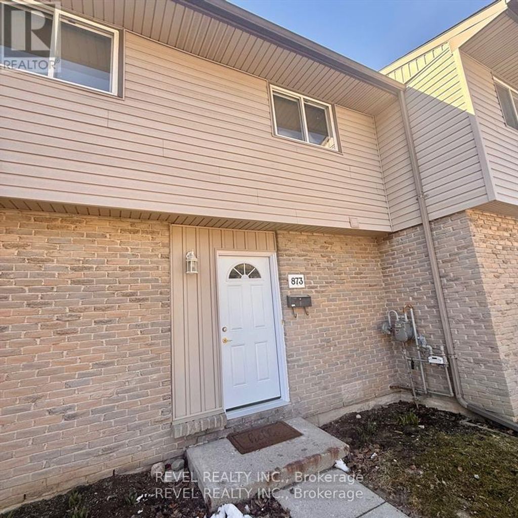 873 Southdale Road E, London South (south Y)